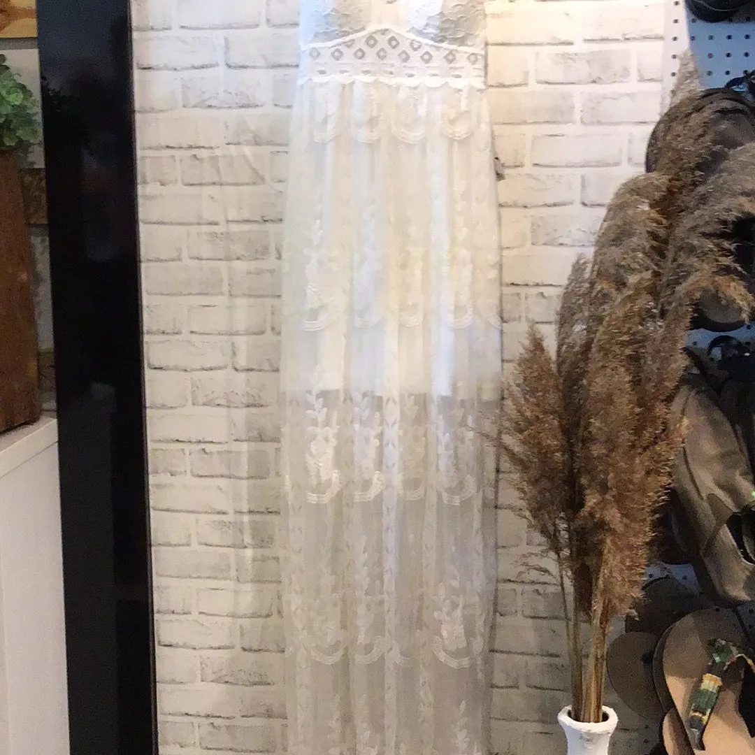 Birk Lace Dress in White