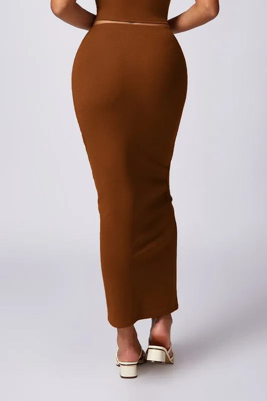 Casual long, high-waisted, hip-hugging maxi skirts