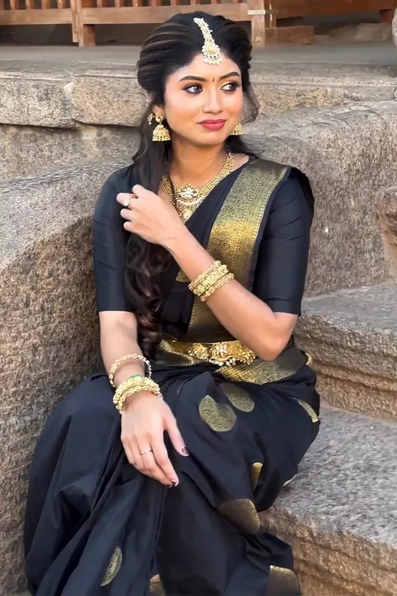Conflate Black Soft Silk Saree With Demure Blouse Piece