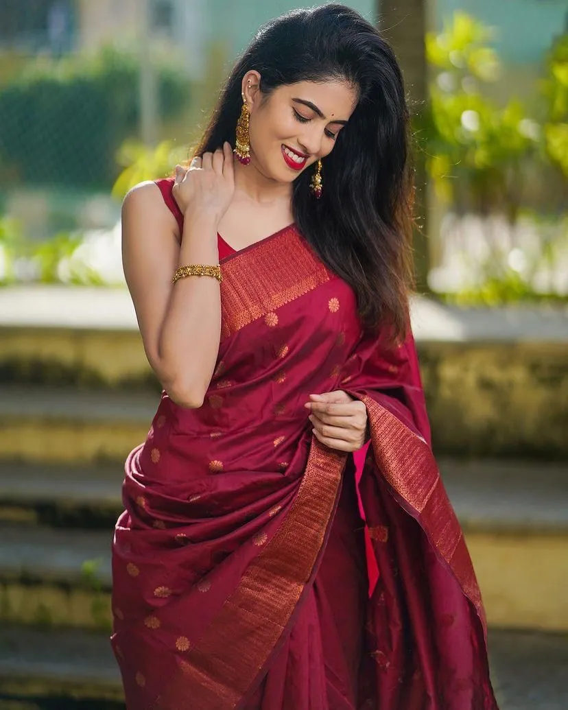 Deserving Maroon Soft Silk Saree With Elision Blouse Piece