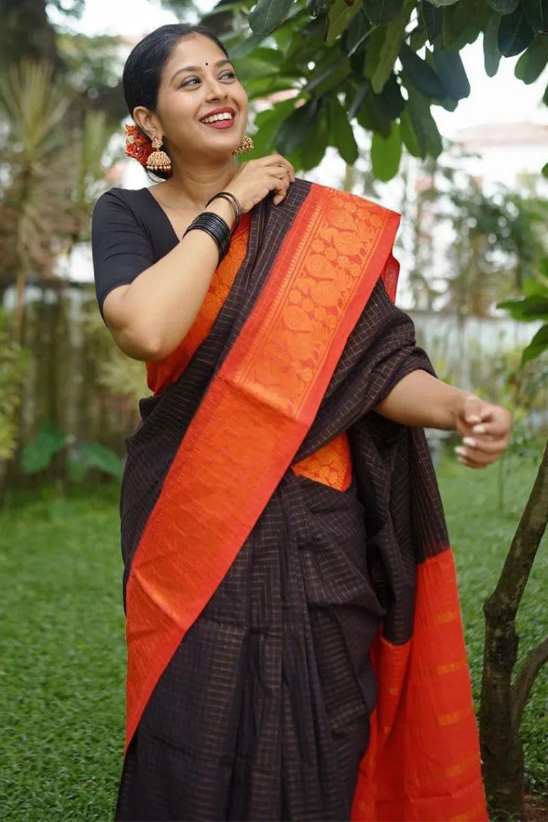 Desultory Black Soft Silk Saree With Fugacious Blouse Piece