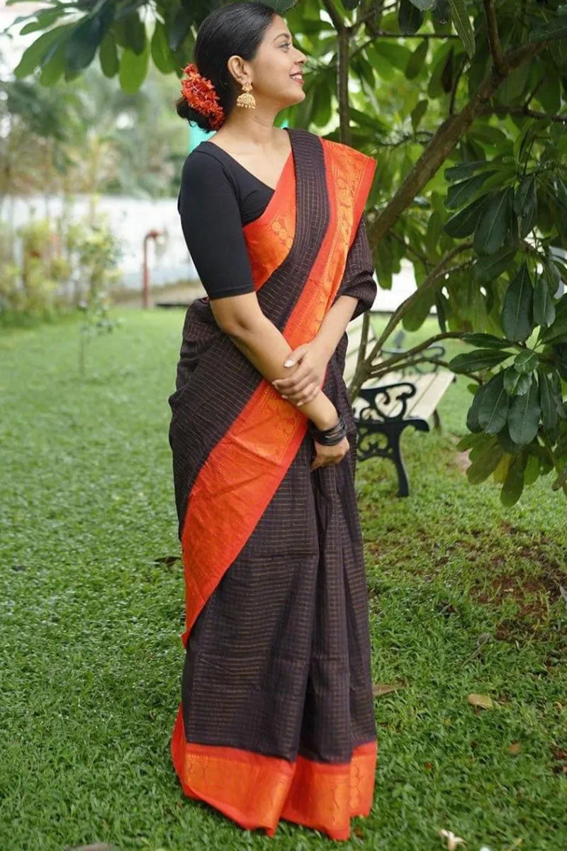 Desultory Black Soft Silk Saree With Fugacious Blouse Piece