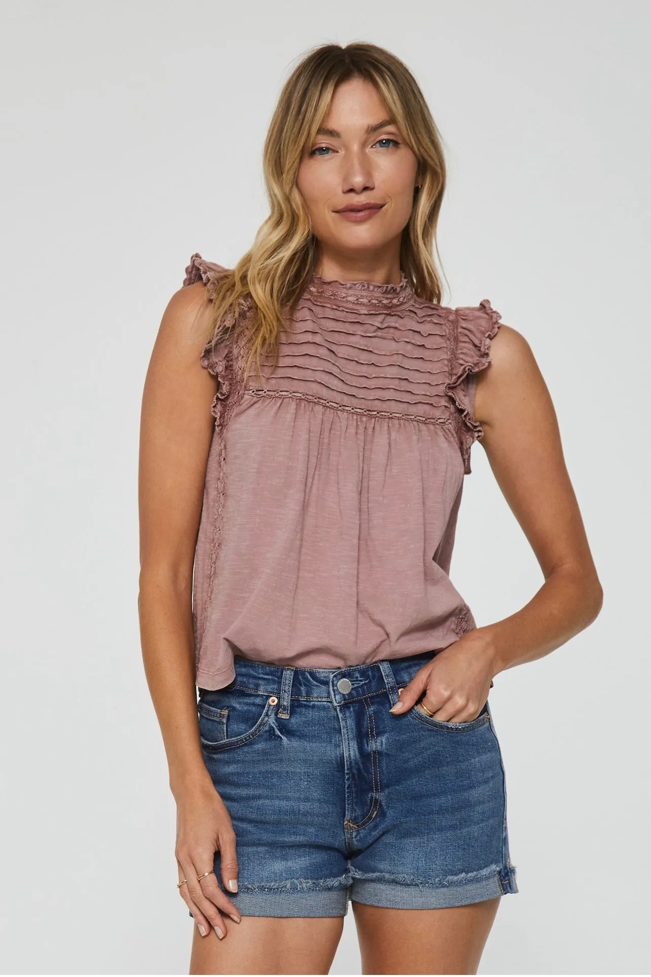 KENDRA LACE SEAM TOP