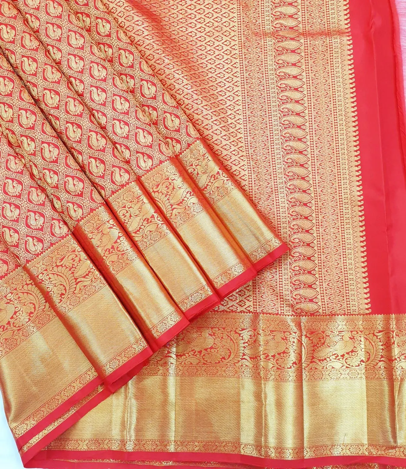 Prettiest Red Soft Silk Saree With Pleasant Blouse Piece