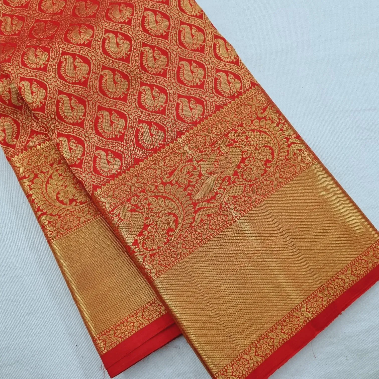 Prettiest Red Soft Silk Saree With Pleasant Blouse Piece